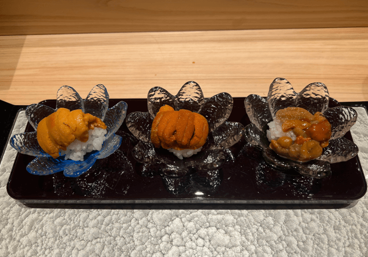 3種の雲丹の食べ比べ(ムラサキ雲丹、バフン雲丹、塩水ウニ)＠鮨まつもと 渋谷
