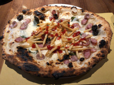 本格ピザ窯 薪を使用のピザがマジで美味しい 鮫洲 バッカムニカ