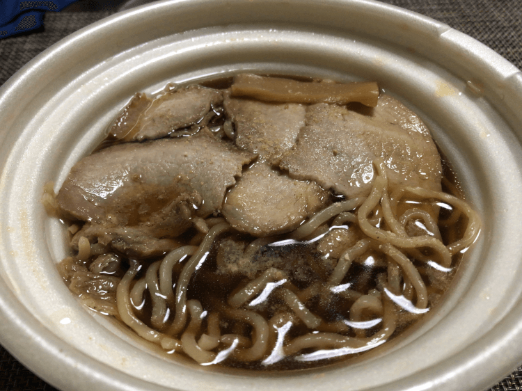 セブンイレブンの東京荻窪・春木屋監修チャーシュー麺