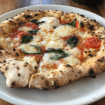 「聖林館」出身のシェフが作るピザは絶品！でリーゾナブル「ピッツァ チェック」不動前