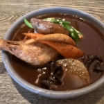 下北沢「ポニピリカ」札幌スープカレーが美味しい！アートな空間が最高にくつろげる 食べログ3.5超え
