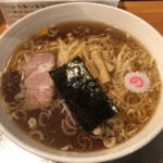 日吉「大勝軒」永福町系 巨大丼にボリューミーな麺 魚介系のスープが旨い！