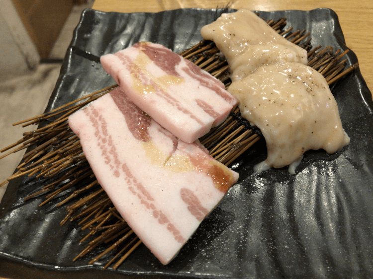 豚カルビとプリプリコプチャン＠焼肉とどろき 浅草橋店