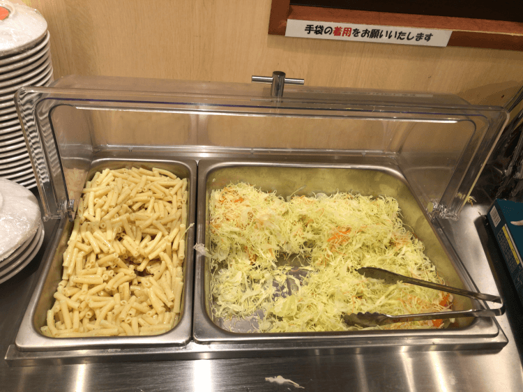 やっぱりステーキ 蒲田店のサラダコーナー